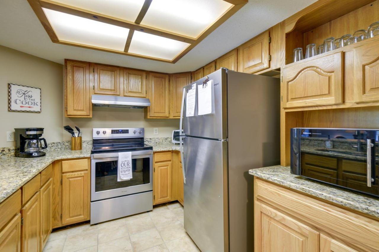 Well-Appointed Lincoln Abode Ski, Swim And Fish! Esterno foto